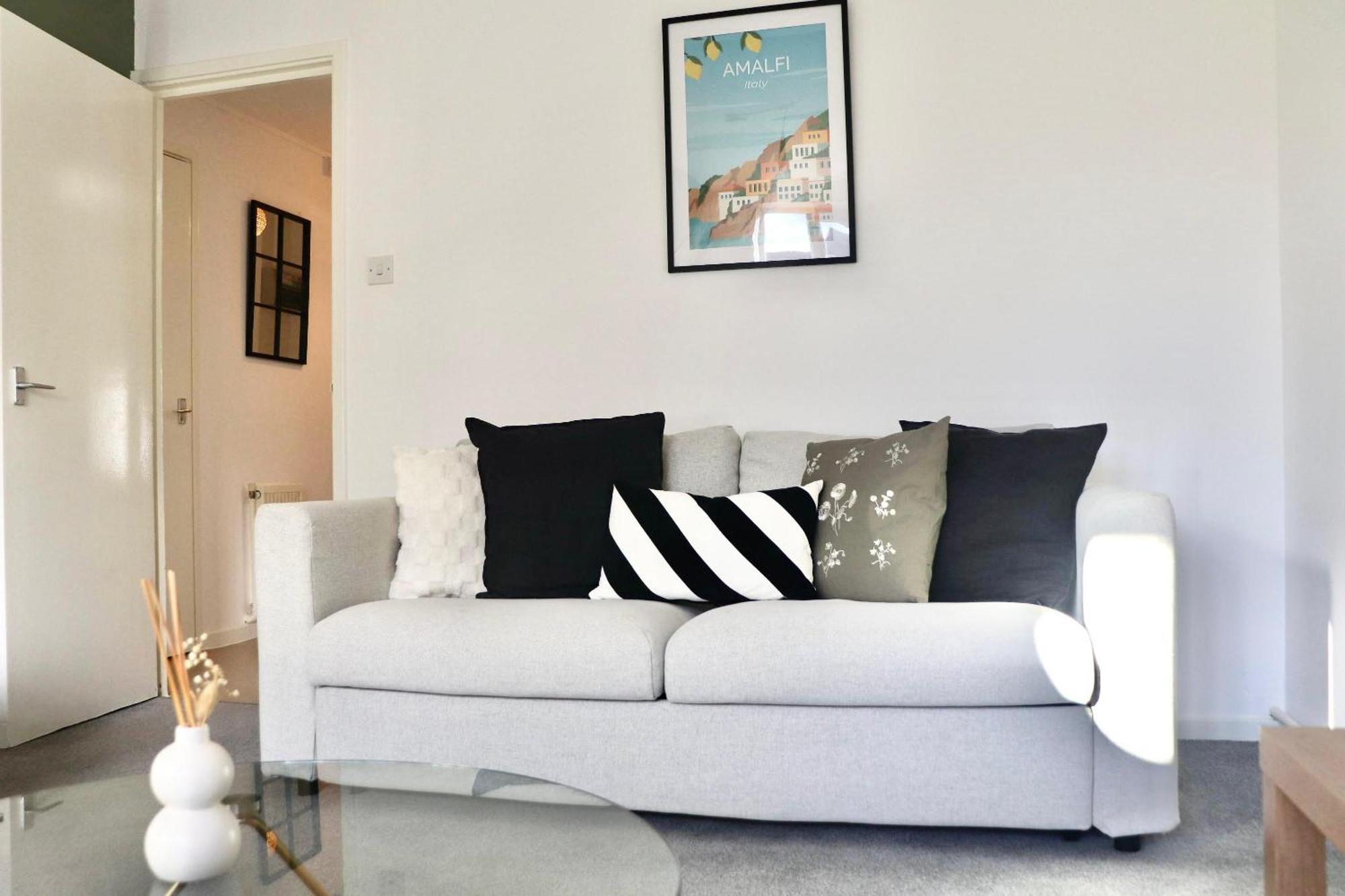 Stunning Apartment, Sleeps 4, Central London, 1 Bedroom, Zone 1, Kennington - Open For Business Stays, Long Stays And Families Relocating Bagian luar foto